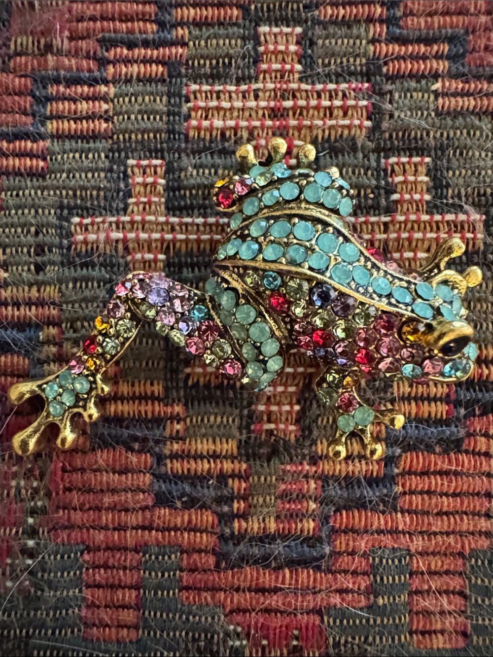 NWOT Multicolor Crystal Frog Brooch